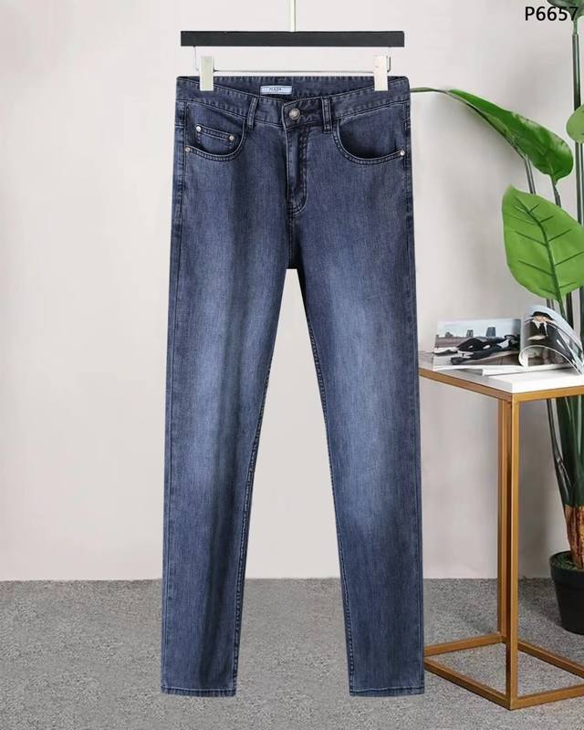 New Spring and Summer Jeans Style: p8630 Size: 29 to 42 Spring and summer jeans