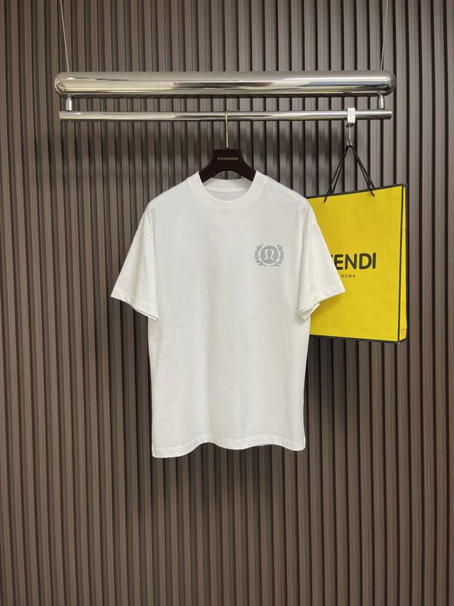 Lululemon's new printed crew neck T-shirt! Made from 320g heavyweight 32-count c