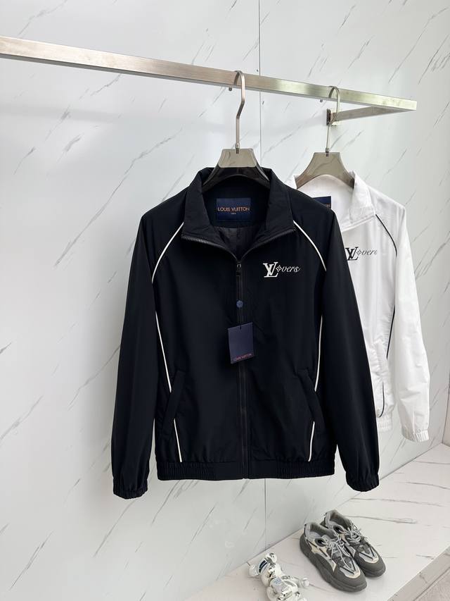 Lv. This autumn style is simple. This jacket is custom-made to the highest stand