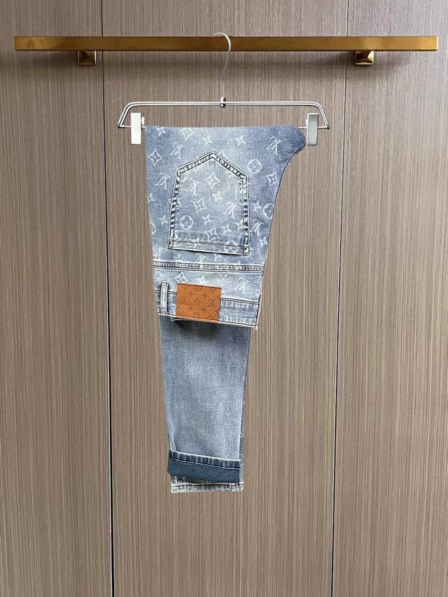Spring and Summer Lv New Fashion Original Jeans Made of imported high-end washe