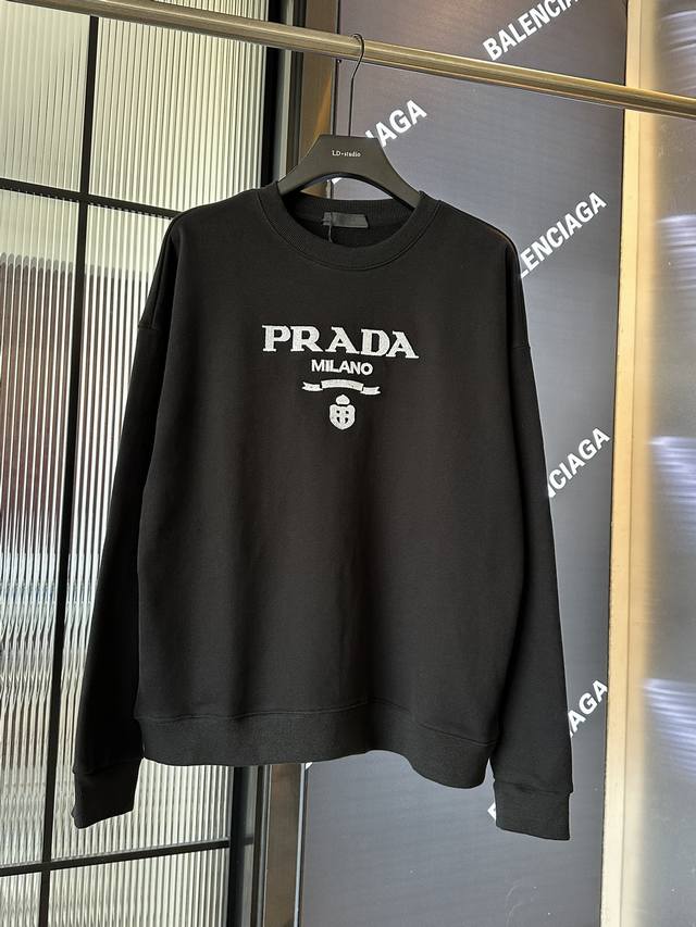 Prada's new toothbrush towel embroidered logo casual round neck sweatshirtFabric
