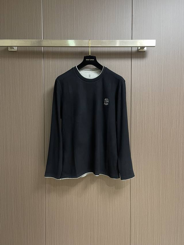 Bc Brunellocucinelli, a newcomer to the elite, recommends this Autumn/Winter 202