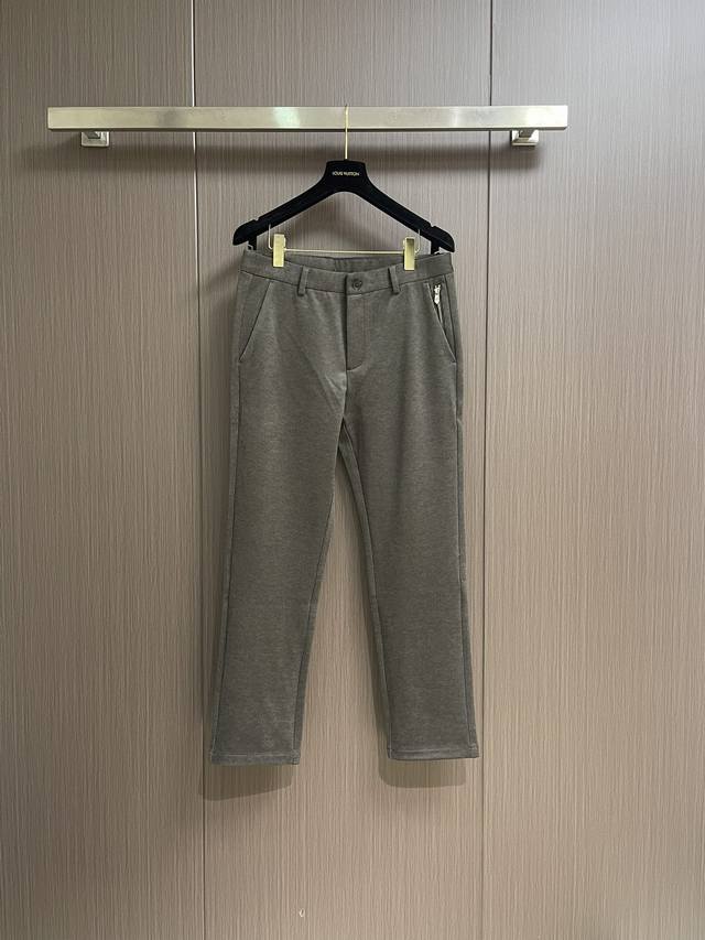 Hermes corduroy casual pants, classic solid color, versatile commuting style, a