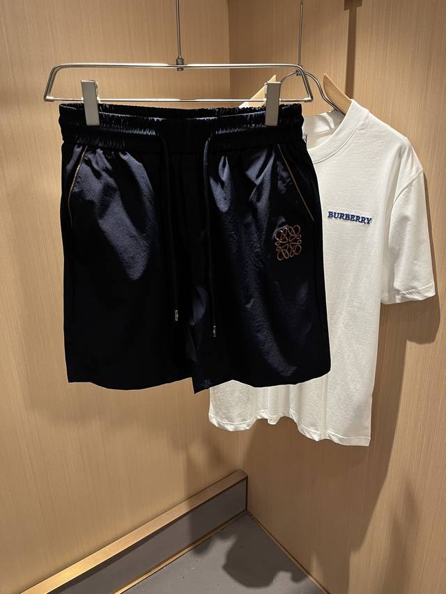 Loe*We's new 2025 Spring/Summer unisex shorts. Made in Italy, these shorts boast