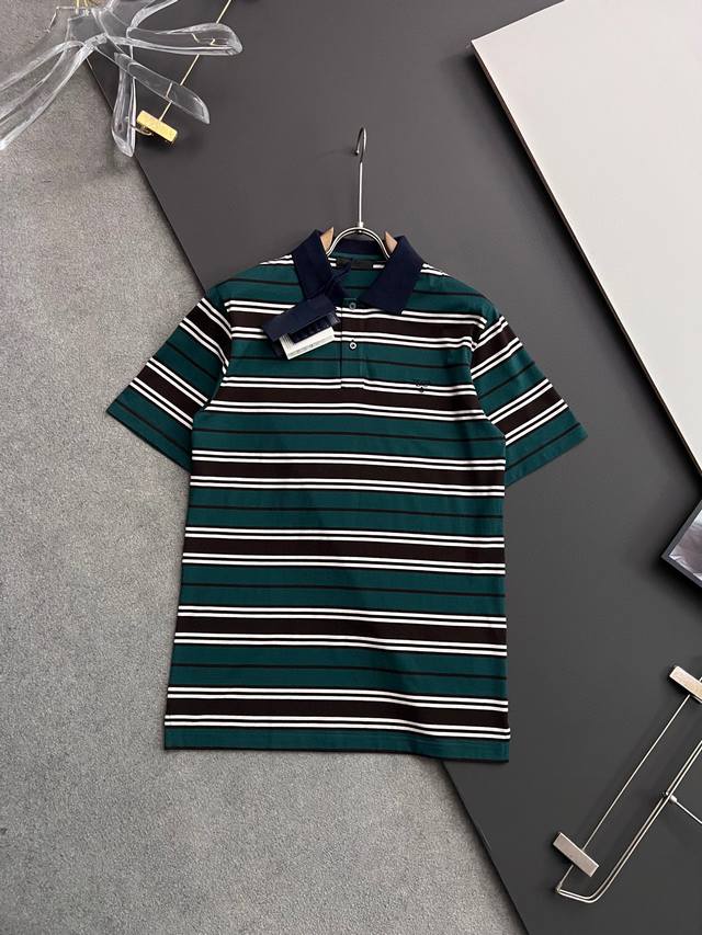High quality single, prad*25 new red contrast striped polo shirt. This polo shi