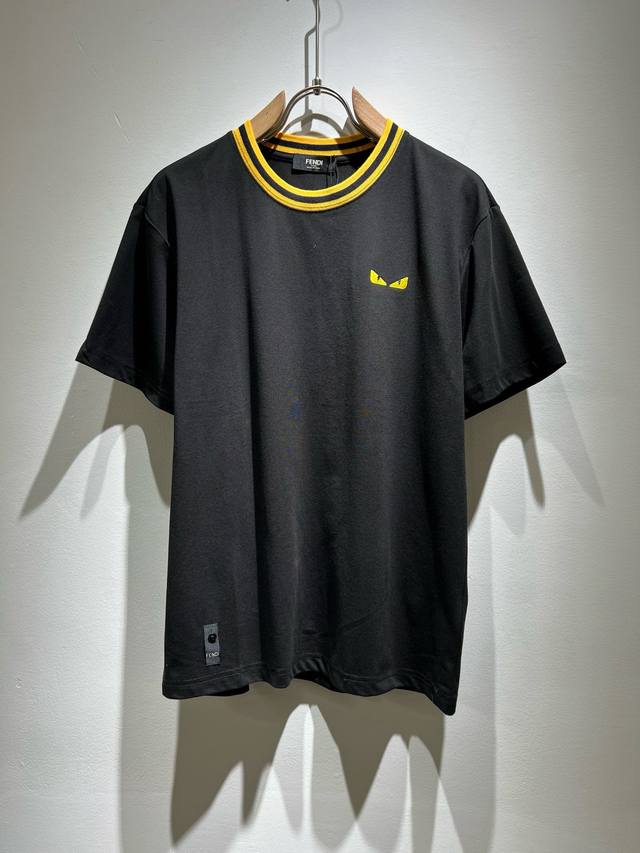 Fen*I Fendi's new 2025 Spring/Summer Ff Ff unisex short-sleeved T-shirt. This ve