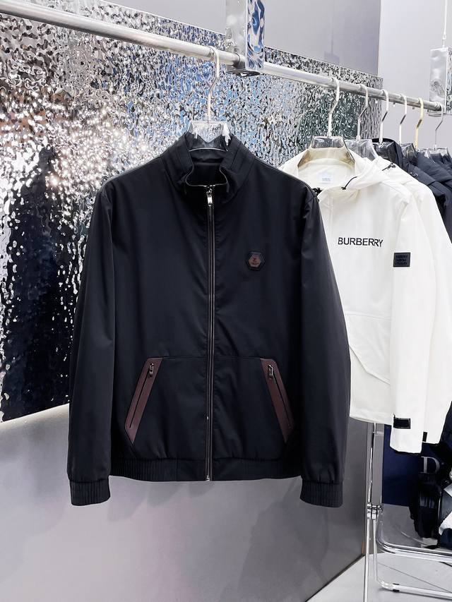A hot spring hit, the same style as the official Zegna website, now on sale! Thi