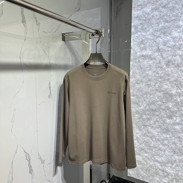 New round neck long sleeve T-shirt Roman seamless fabric laser printing Color: