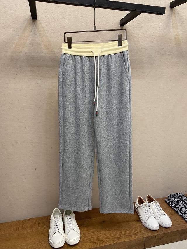 Gucci pants, fashionable long-sleeved hooded sweatshirt set Selected high-end st