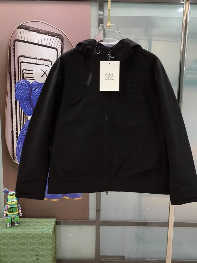 Kailas' new mountaineering model . The large X is also known as the Montxpro,