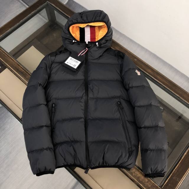 Moncler The pictures are real shots without any retouching, and the real thing i