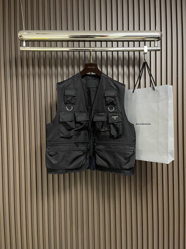 prada workwear nylon vest, the fabric is made of iconic nylon fabric, through th