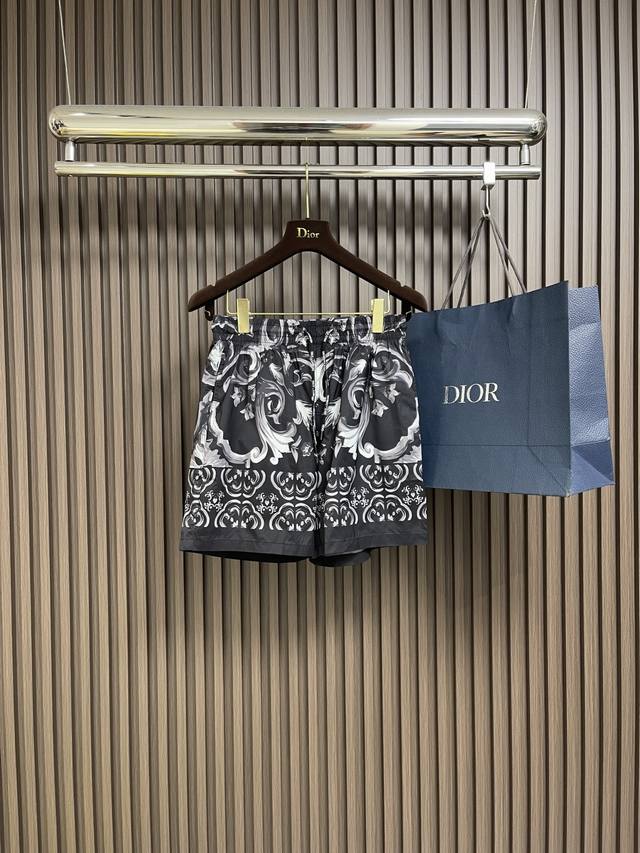 Dolcegabbana DG 2025Ss new summer fashion beach shorts featuring the classic br