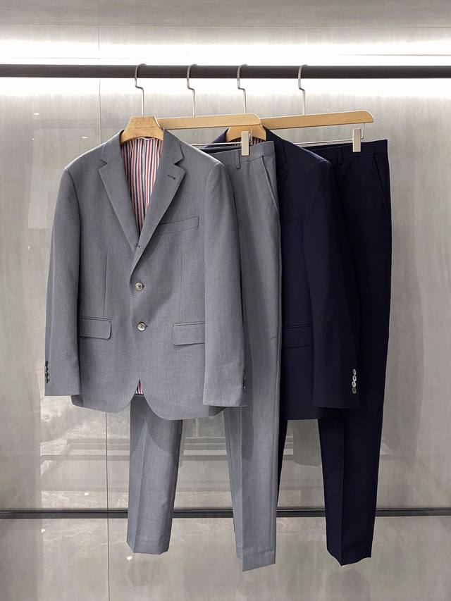 New! Thom Browne suits aren't as easy to produce as ordinary clothing. Fabric r