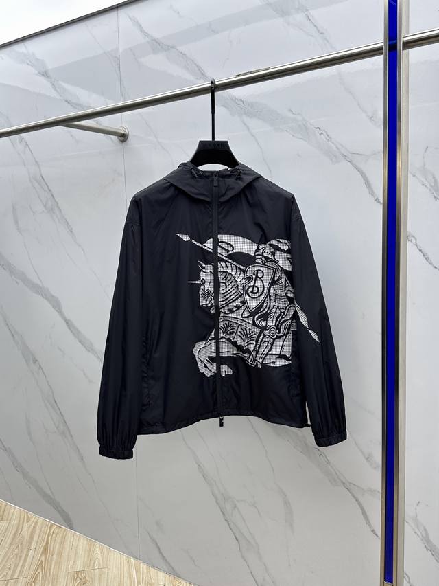 Burberry's Equestrian Knight logo fabric is made of high-quality nylon, offering