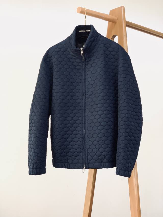 Loropiana L.p2580Fw New Fall/Winter : Discover the luxurious quality of the Lp