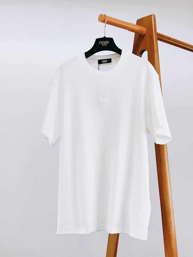 Fendi's new casual base T-shirt from the 2025 Fw Early Fall collection. Made fro