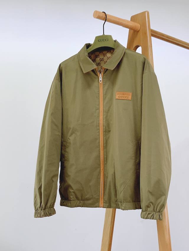 Gucci's reversible jacket from the Gucci 2025 Fall/Winter collection. One side f