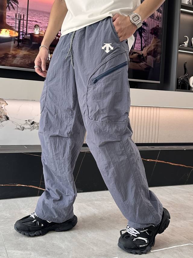 Descente's latest Autumn/Winter 2025 casual pants are a must-have for trendsette