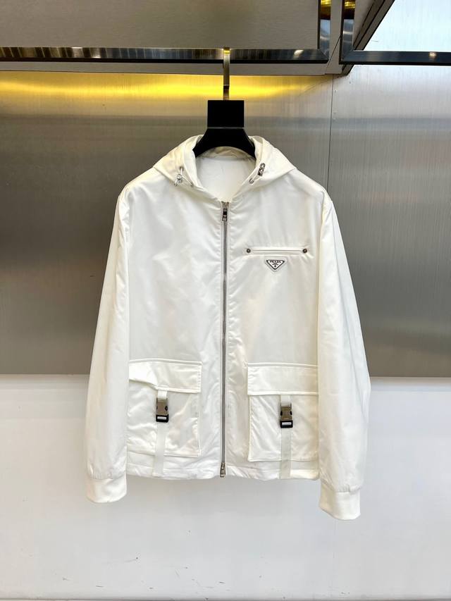 prad Prada, 25S new autumn and winter hooded jacket, unlocks modern industrial a