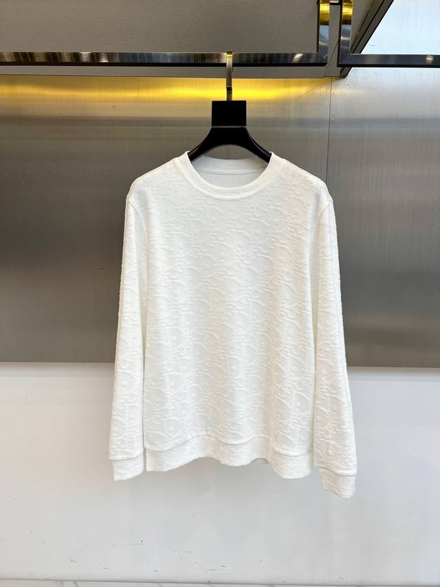 Dio, new arrival for Fall/Winter 2025, a jacquard sweatshirt from Dior. This cla