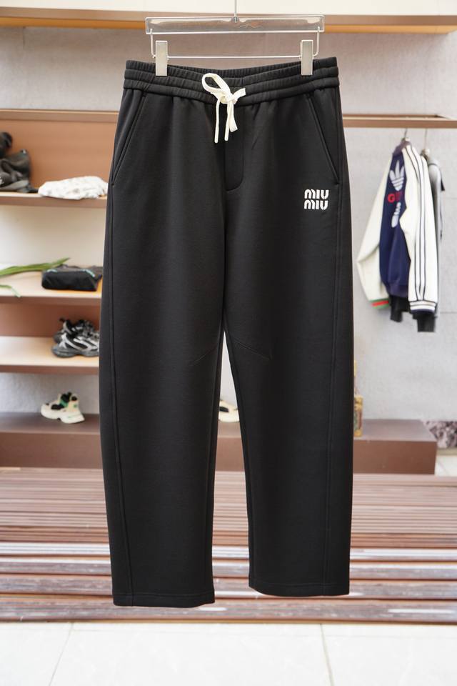 2025Fw new products are now on the market. , Miumiu , high-quality and trendse