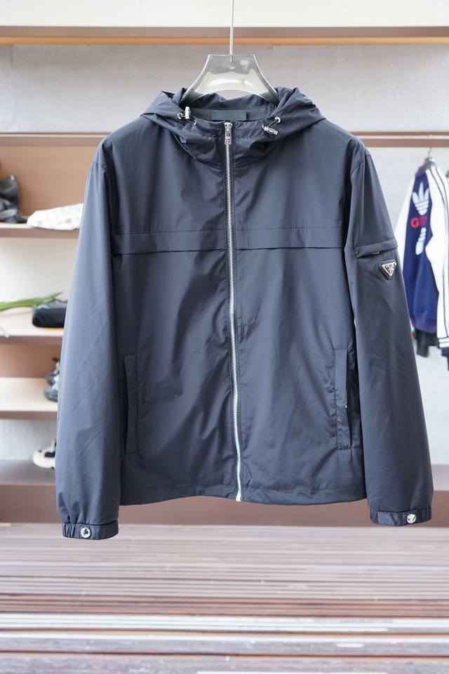 2025 Fall/Winter New Prada Jacket Pra*A Hooded Coat Classic Hot-Selling Jacket R