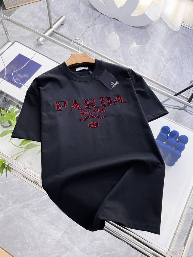 Prada's 2025 new original men's casual short-sleeved T-shirt! High-end custom h