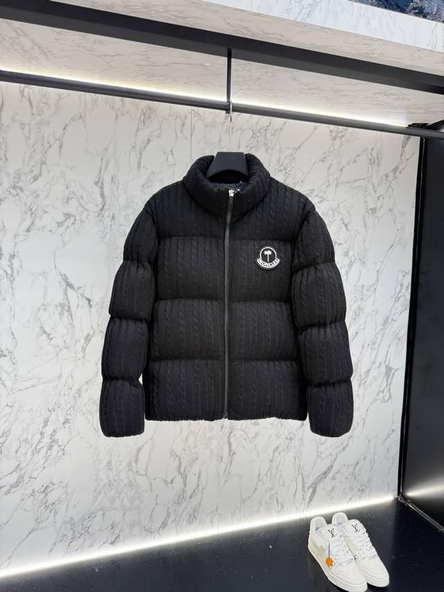 Moncler Down Jacket 2025's latest designer down jacket. Detailed and crafted, th