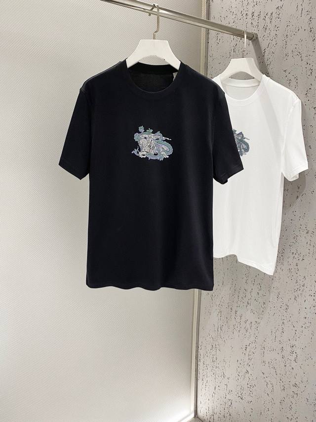 bur~Ekd logo-printed men's short-sleeved T-shirt, new for spring/summer 2025. Ex