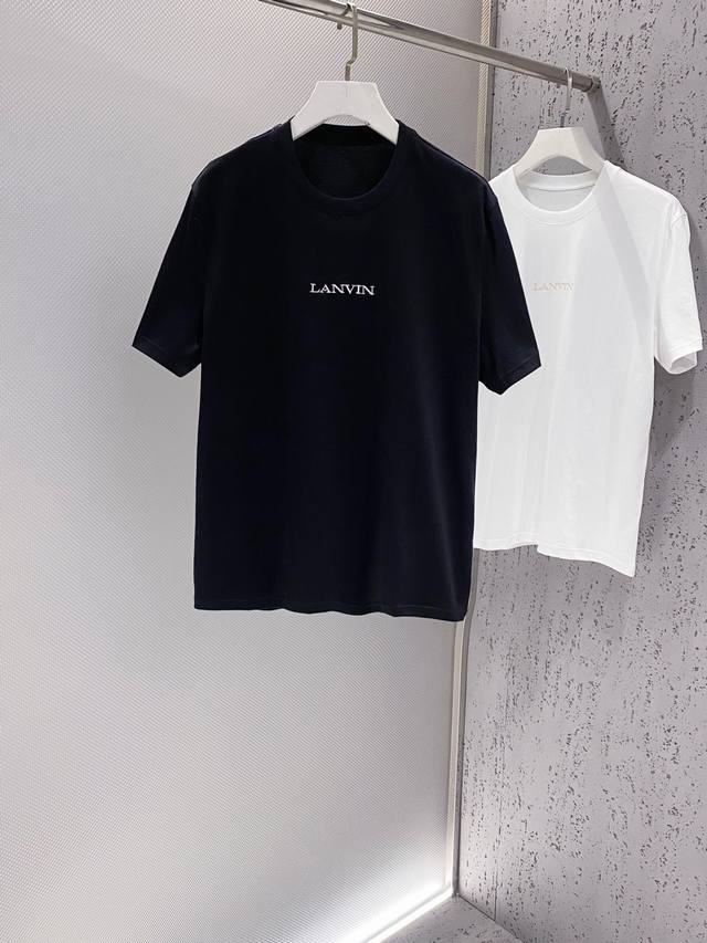 lanv~Men's crew neck short-sleeved T-shirt with embroidered logo on the chest. N