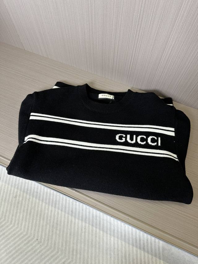 Gu Gujia 2025Fw latest autumn and winter series round neck sweater, in full cond