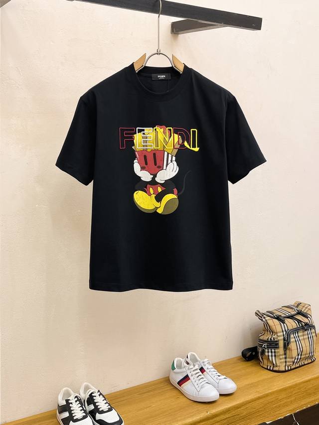 Ss Fendi's latest pure cotton fabric features a classic logo pattern on a stylis