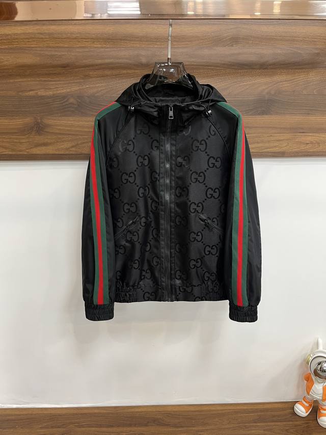 Featured: Gucci's 2025 Early Fall new release, this hooded jacket is a hot-sell