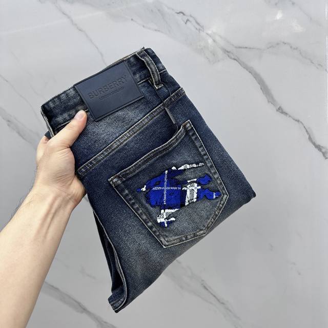 Burberry* High-end custom jeans, the latest 2025 early spring slim straight jean