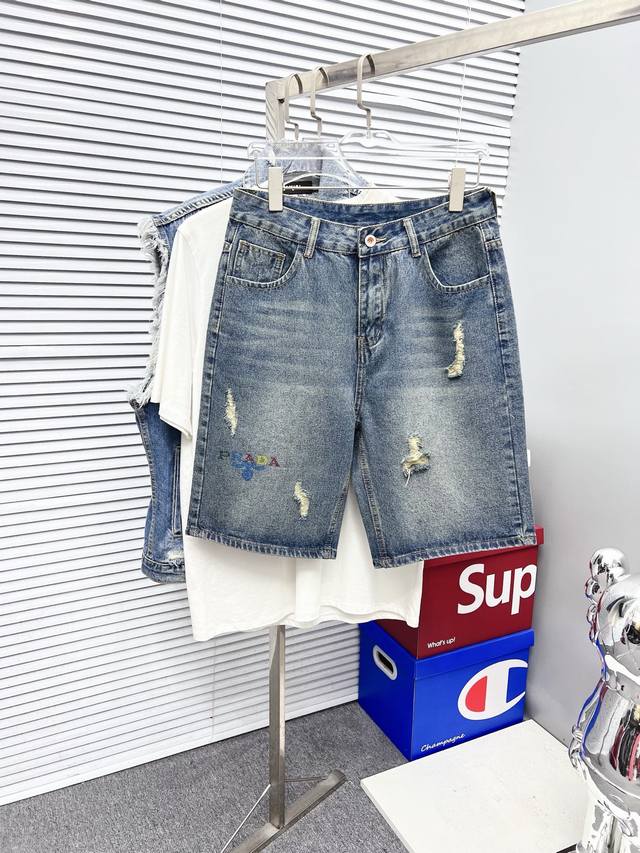 prada Prada 2025Ss new original hot-selling denim shorts, super customized style