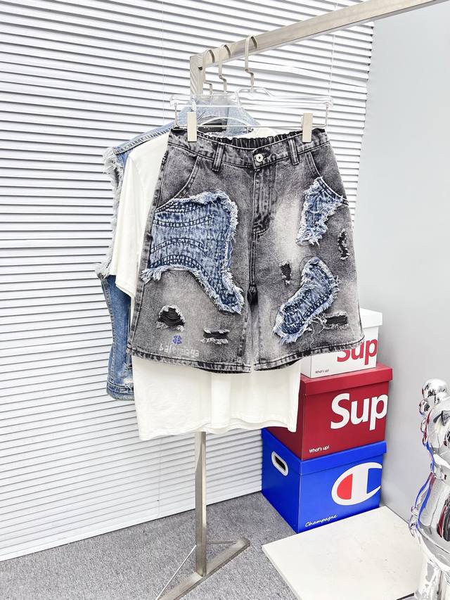 Balenciaga 2025Ss new original hot-selling jeans shorts, super customized origi