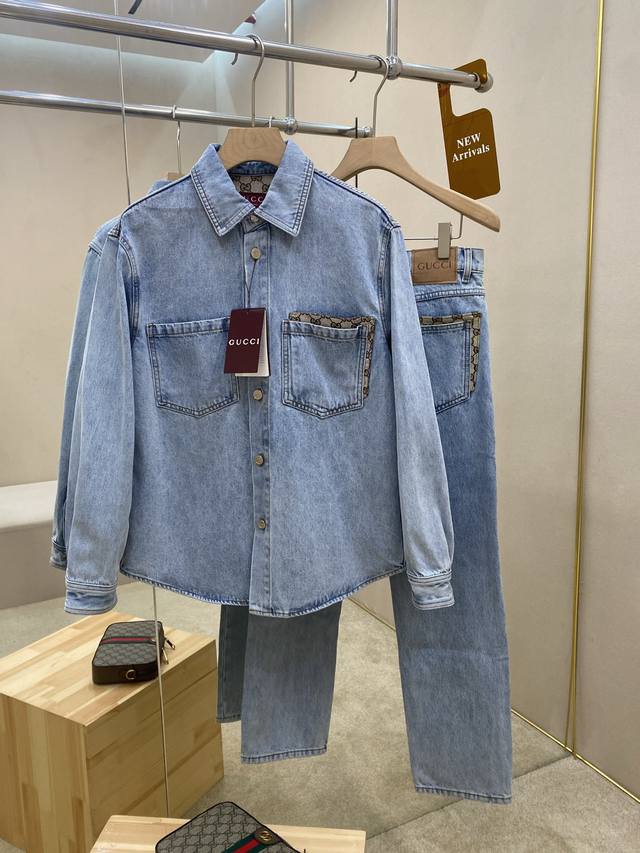 Featured: Gucc25's new autumn/winter Gg-embellished washed denim suit. This den