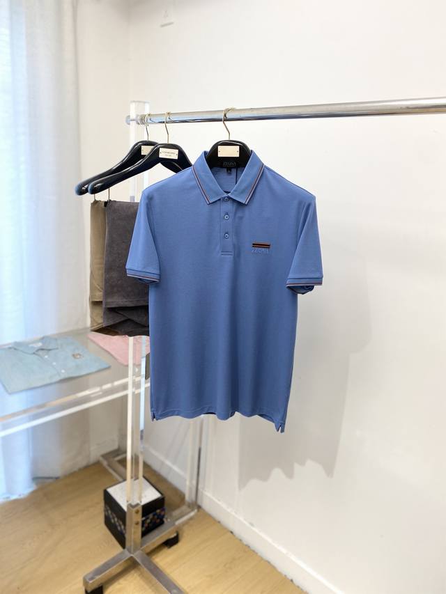 Zegna's latest 2025 short-sleeved T-shirt, stylish and stylish, with a delicate
