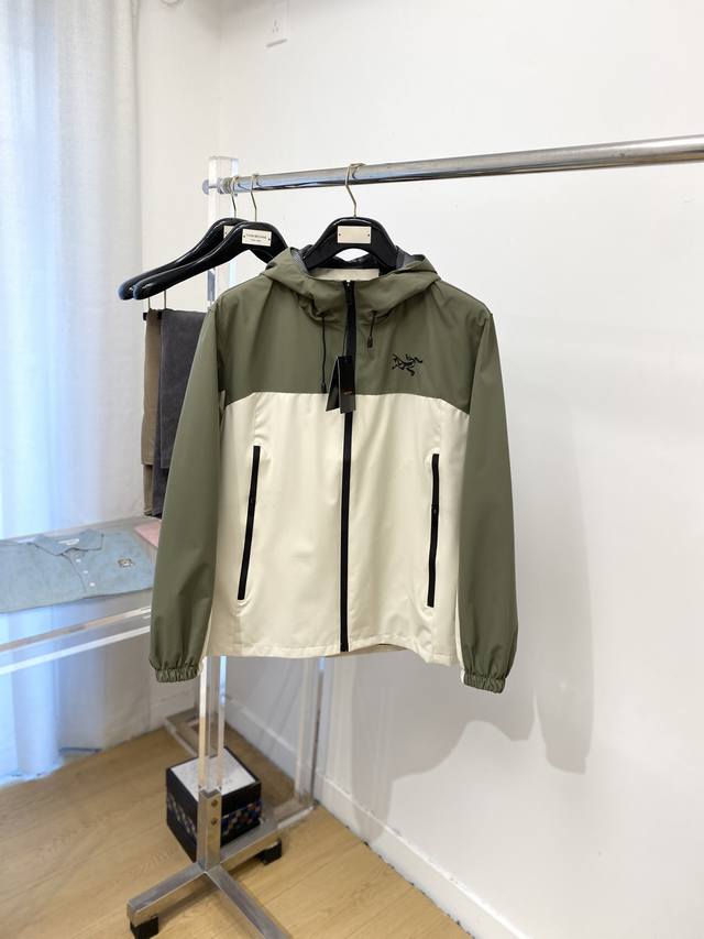 Arc'teryx, 2025 new jacket, stylish and handsome, simple and versatile style, e