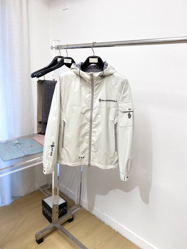 Moncler, 2025 new jacket, stylish and handsome, simple and versatile, top-grade