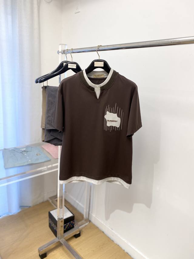 Burberry's latest 2025 short-sleeved T-shirt, handsome and fashionable, with a d