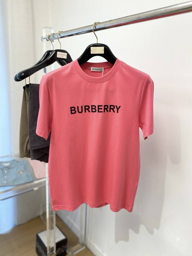 Burberry's latest 2025 short-sleeved T-shirt, stylish and fashionable, with a to