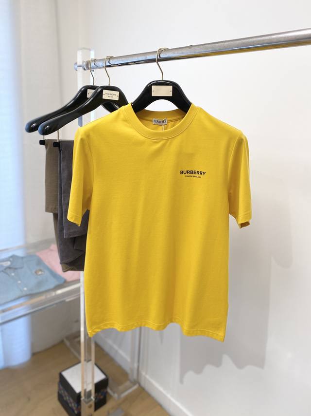 Burberry's latest 2025 short-sleeved T-shirt, handsome and fashionable, with a