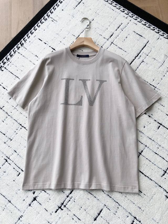 25 Early Fall New Style ~ V Rhinestone Lettering Short-Sleeved T-Shirt When a cl