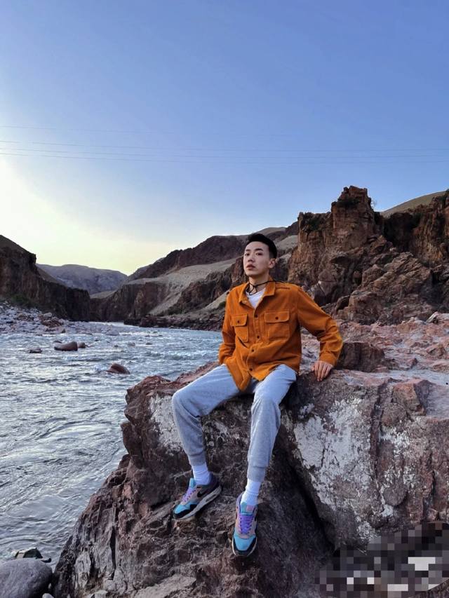 Z 2025 counter's latest corduroy shirt jacket, straight-cut corduroy shirt jacke