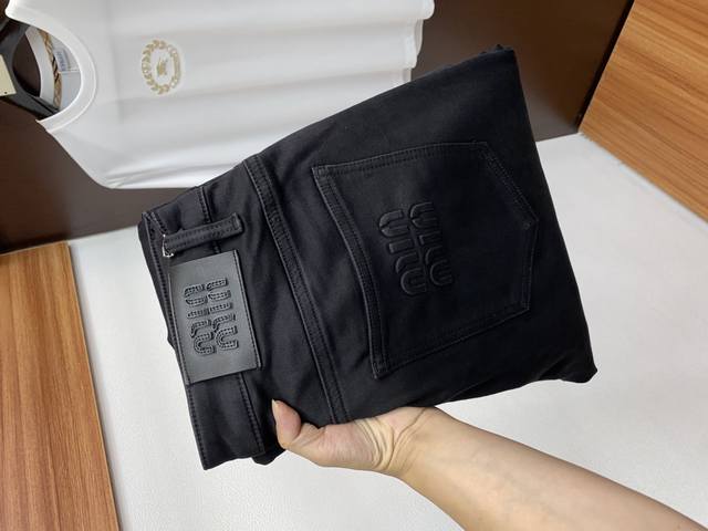 Miu Miu 2025Ss new autumn and winter original men's slim-fit denim casual pants,