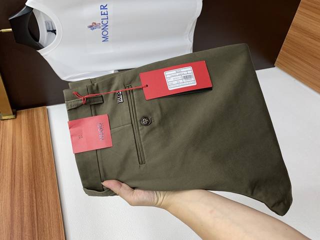 Hugo Boss 2025Ss Early Fall New Arrival Men's Suit Casual Pants are a must-have