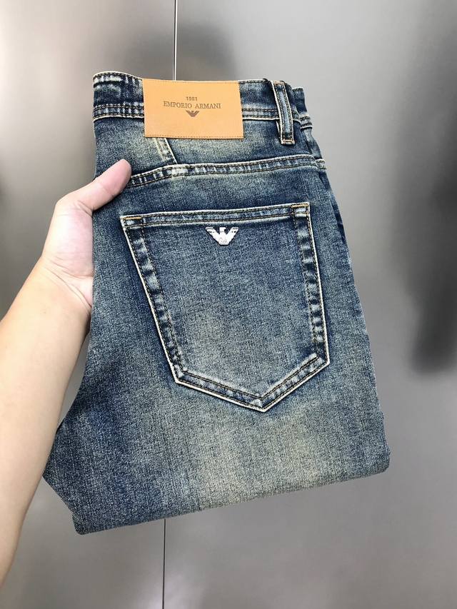 A*Mani Armani 2025 early autumn new men's slim-fit skinny jeans, synchronized wi