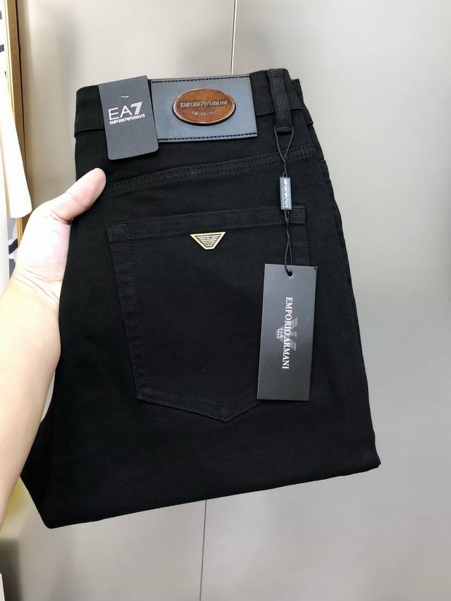 A*Mani Armani 2025 early autumn new men's slim-fit skinny jeans, synced with the